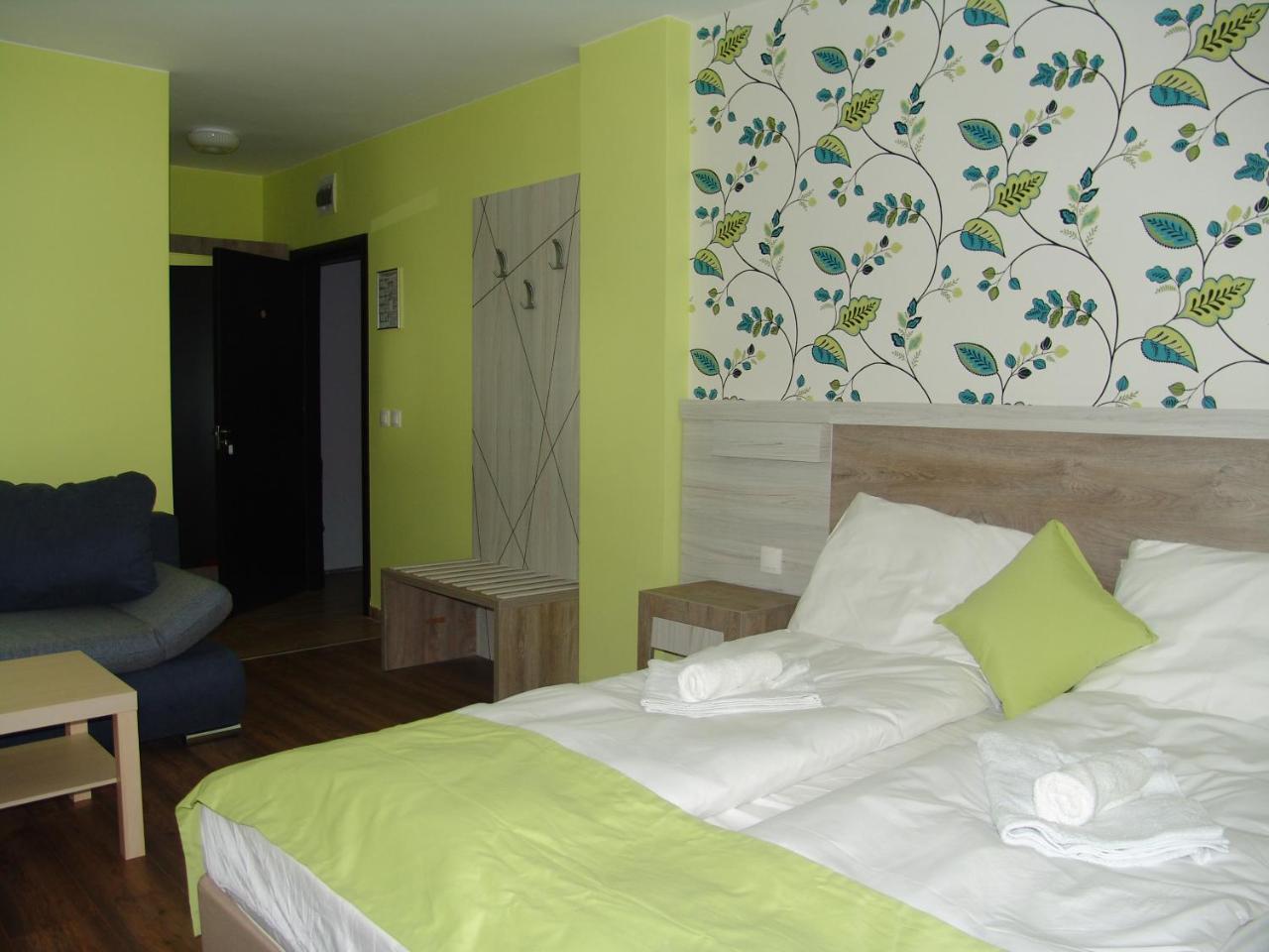 Berghof Eva - Hotel Panichishte Ngoại thất bức ảnh