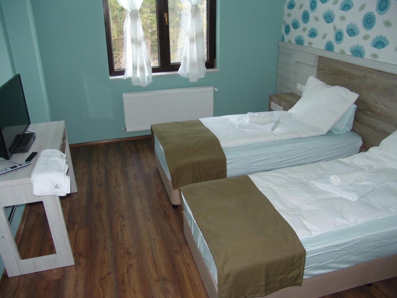 Berghof Eva - Hotel Panichishte Ngoại thất bức ảnh